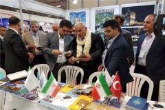گسترش روابط دوستانه و همکاری‌های مشترک دو استان آذربایجان شرقی و وان در نمایشگاه بین المللی گردشگری ترکیه